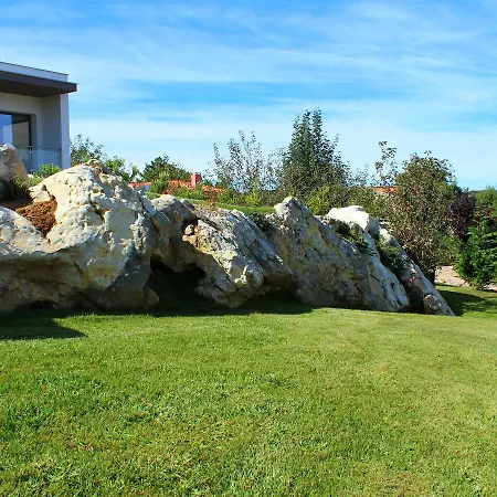 Villa Spacious In Salir De Mato With Private Pool Terrace Salir de Matos