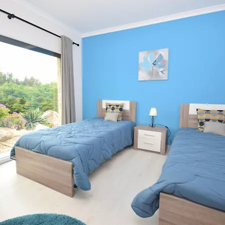 Spacious In Salir De Mato With Private Pool Terrace