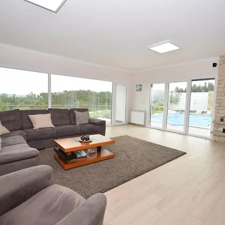 Spacious In Salir De Mato With Private Pool Terrace Villa *